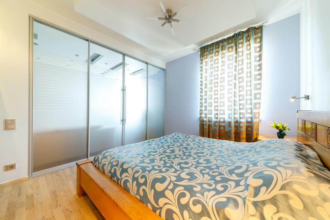 Căn hộ Brivibas Lux